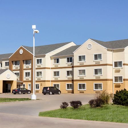 Hotel Baymont By Wyndham Salina Exteriér fotografie