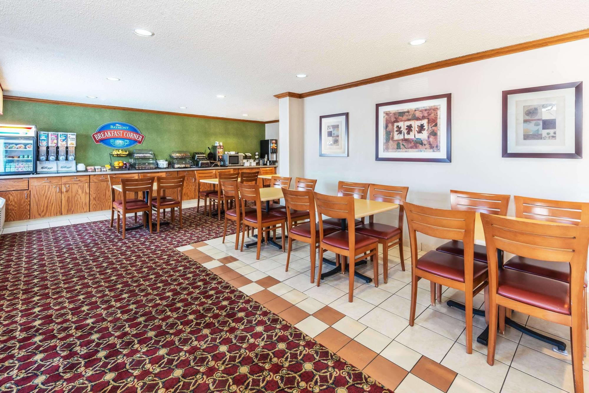 Hotel Baymont By Wyndham Salina Exteriér fotografie